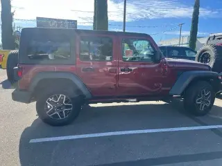 Jeep Wrangler Unlimited 2022 4x4 Sport SUV de 4 puertas