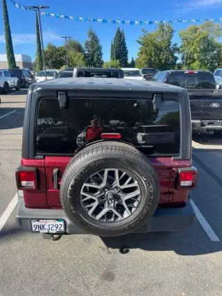 Jeep Wrangler Unlimited 2022 4x4 Sport SUV de 4 puertas