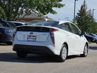 Toyota Prius 2017 Two 4dr Hatchback
