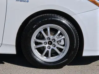 Toyota Prius 2017 Two 4dr Hatchback