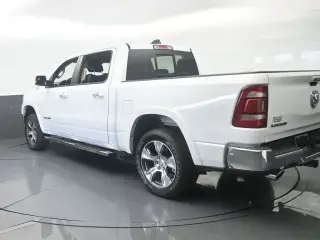 Ram 1500 2022 4x2 Laramie 4dr Crew Cab 5.6 ft. SB Pickup