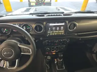 Jeep Wrangler 2023 4x4 Rubicon 4xe 20th Anniversary SUV de 4 puertas