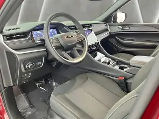 Jeep Grand Cherokee 2024 4x4 Laredo SUV de 4 puertas