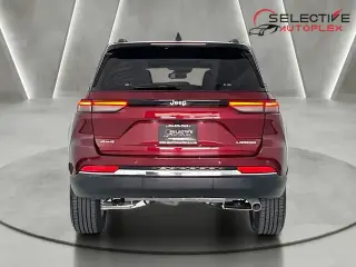 Jeep Grand Cherokee 2024 4x4 Laredo SUV de 4 puertas