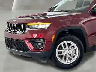 Jeep Grand Cherokee 2024 4x4 Laredo SUV de 4 puertas