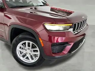Jeep Grand Cherokee 2024 4x4 Laredo SUV de 4 puertas