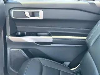 Ford Explorer 2023 XLT 4x4 SUV