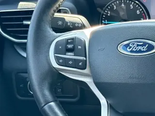 Ford Explorer 2023 XLT 4x4 SUV