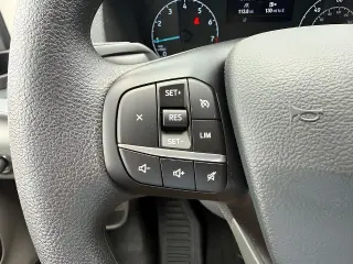 Furgoneta de carga Ford Transit 2024 AWD 150 3 puertas SWB de techo bajo
