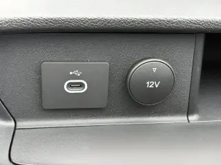 Furgoneta de carga Ford Transit 2024 AWD 150 3 puertas SWB de techo bajo