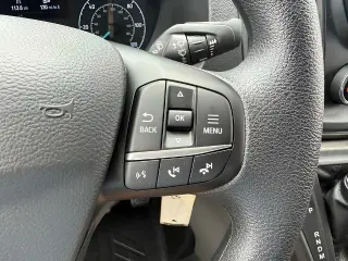 Furgoneta de carga Ford Transit 2024 AWD 150 3 puertas SWB de techo bajo