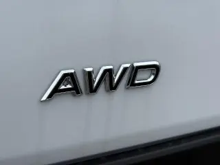 Furgoneta de carga Ford Transit 2024 AWD 150 3 puertas SWB de techo bajo