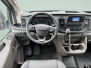 Furgoneta de carga Ford Transit 2024 AWD 150 3 puertas SWB de techo bajo