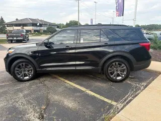 Ford Explorer 2023 AWD XLT SUV de 4 puertas