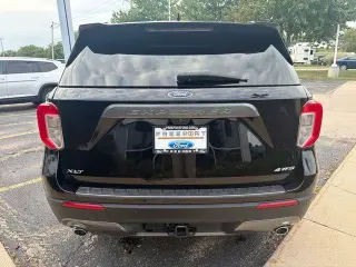 Ford Explorer 2023 AWD XLT SUV de 4 puertas