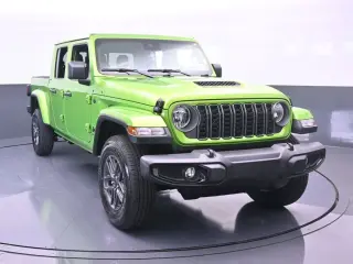 Jeep Gladiator 2025 4x4 Big Bear de 4 puertas, cabina doble, caja corta de 5.0 pies