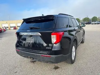 Ford Explorer 2023 AWD XLT SUV de 4 puertas