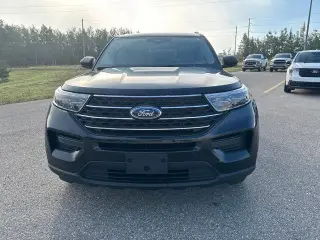 Ford Explorer 2023 AWD XLT SUV de 4 puertas