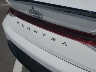 Hyundai ELANTRA 2023 N Line Sedán de 4 puertas