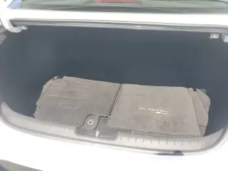 Hyundai ELANTRA 2023 N Line Sedán de 4 puertas