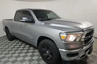 Ram 1500 2022 4x2 Big Horn 4 puertas Quad Cab caja de 6.4 pies Pickup