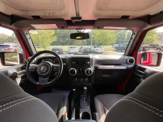 Jeep Wrangler Unlimited 2016 4x4 Sahara 75th Anniversary SUV de 4 puertas