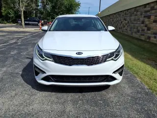 Kia Optima 2020 LX Sedán de 4 puertas