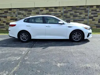 Kia Optima 2020 LX Sedán de 4 puertas