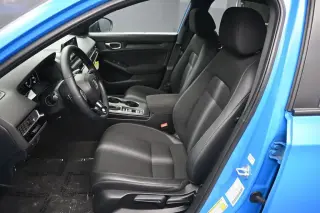 Honda Civic 2024 Sport de 4 puertas con portón trasero y transmisión CVT