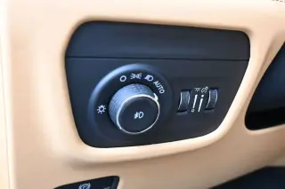Jeep Grand Cherokee L 2023 4x4 Summit SUV de 4 puertas