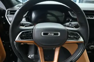 Jeep Grand Cherokee L 2023 4x4 Summit SUV de 4 puertas