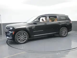 Jeep Grand Cherokee L 2023 4x4 Summit SUV de 4 puertas