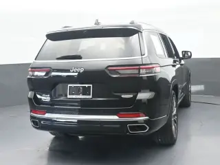 Jeep Grand Cherokee L 2023 4x4 Summit SUV de 4 puertas