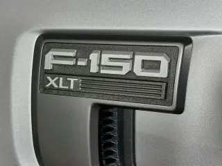 Ford F-150 2023 4x2 XL 4 puertas SuperCrew 5.5 pies SB