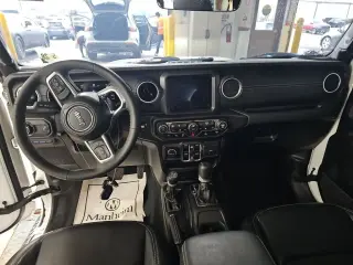 Jeep Wrangler 2023 4x4 Sahara 4xe SUV de 4 puertas