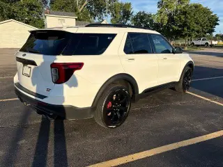 Ford Explorer 2023 AWD ST 4dr SUV