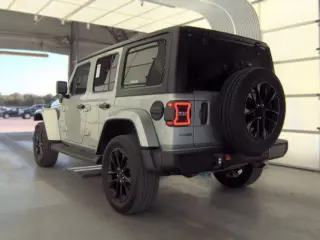 Jeep Wrangler 2023 4x4 Sahara 4xe SUV de 4 puertas