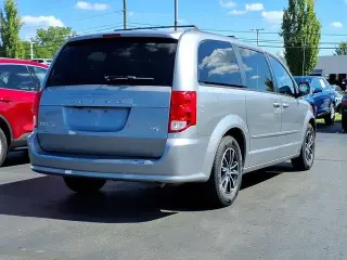 Dodge Grand Caravan 2016 R/T 4dr Mini-Van