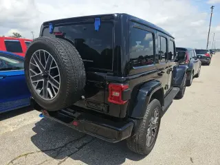 Jeep Wrangler Unlimited 2022 4x4 Sahara 4xe 4dr SUV
