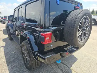 Jeep Wrangler Unlimited 2022 4x4 Sahara 4xe 4dr SUV