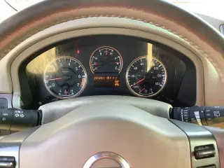 Nissan Armada 2012 4x4 Platinum 4dr SUV