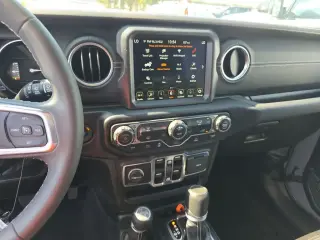 Jeep Wrangler 2023 4x4 Sahara 4xe 4dr SUV
