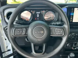 Jeep Wrangler 2025 4x4 Sport 4dr SUV
