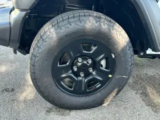 Jeep Wrangler 2025 4x4 Sport 4dr SUV