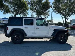 Jeep Wrangler 2025 4x4 Sport 4dr SUV