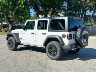 Jeep Wrangler 2025 4x4 Sport 4dr SUV