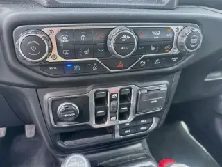 Jeep Wrangler 2023 4x4 Sahara 4xe 4dr SUV
