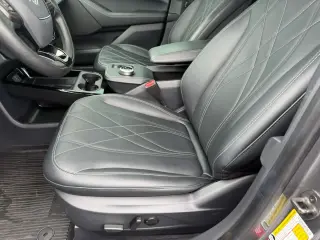 Ford Mustang Mach-E 2023 Select 4dr SUV
