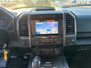 Ford F-150 2017 4x4 XLT 4dr SuperCrew 5.5 ft. SB