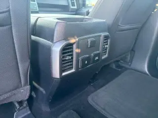 Ford F-150 2017 4x4 XLT 4dr SuperCrew 5.5 ft. SB